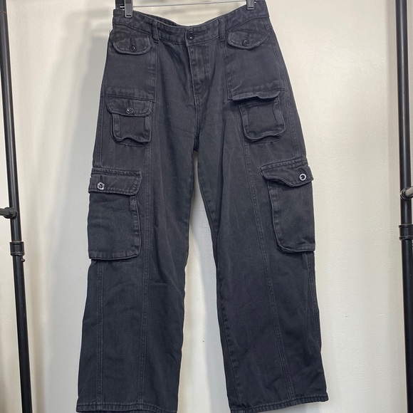 Denim - Women's Black Cargo Jeans
